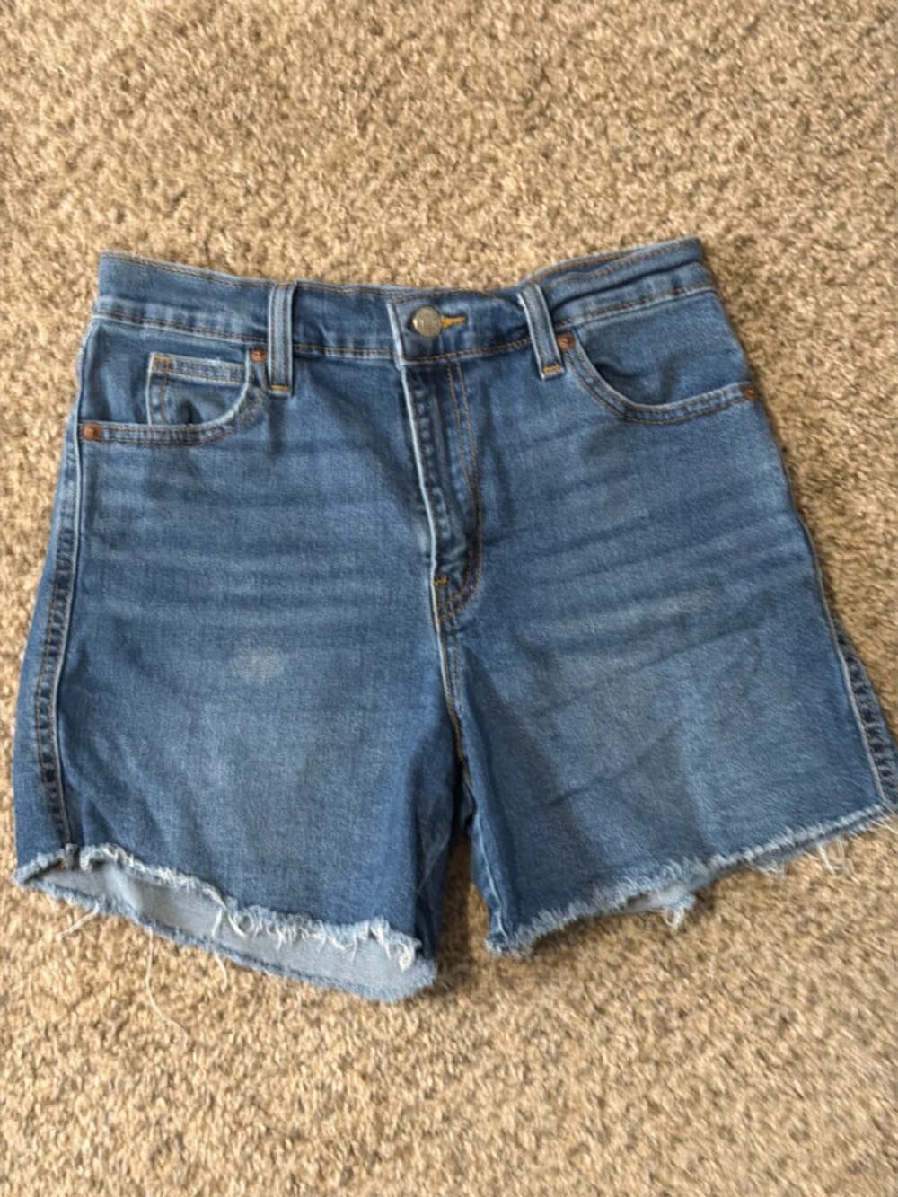 3 f0r $9 Signature Levi’s heritage high-rise shorts 0 3210